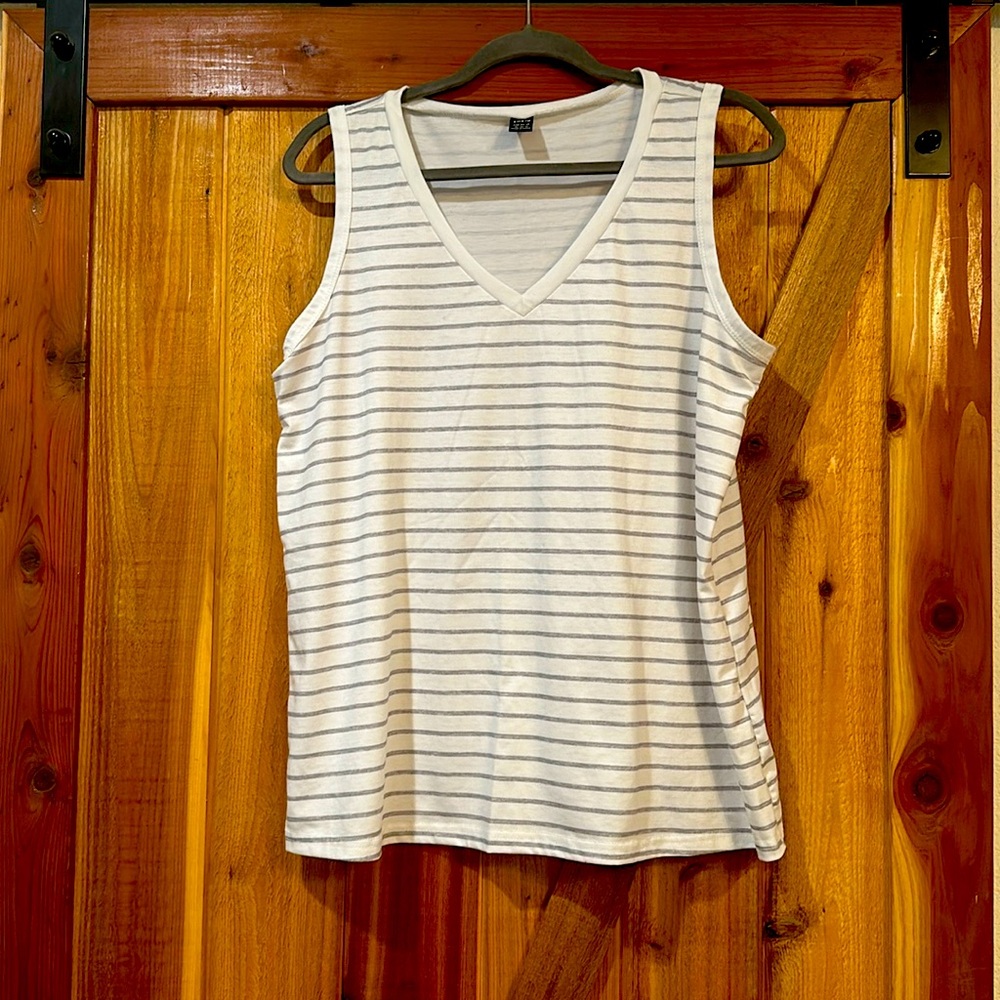 NWOT SHEIN XL tank